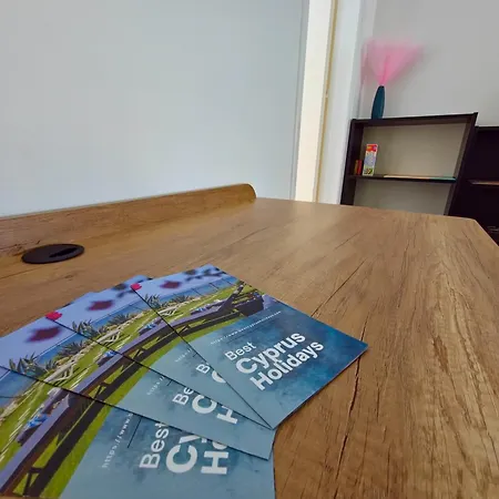 Oroklini Star 200metres From The Sandy Διαμέρισμα Λάρνακα