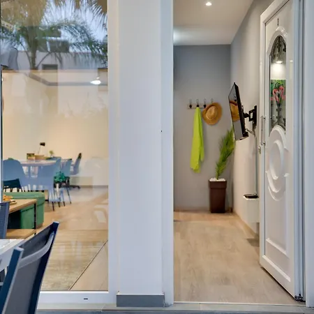 Oroklini Star 200metres From The Sandy Λάρνακα