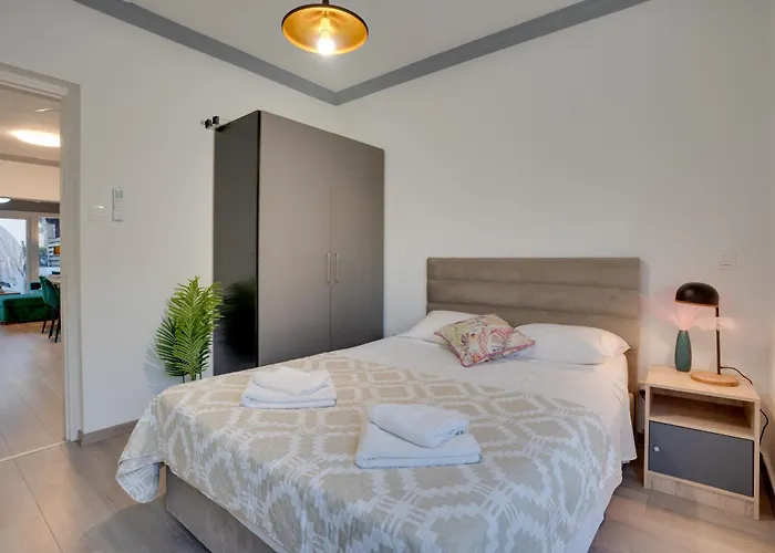 Oroklini Star 200metres From The Sandy * Lárnaca