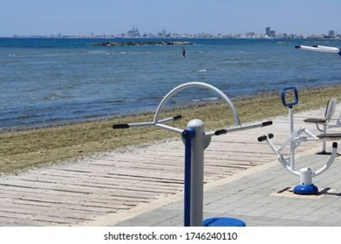 Oroklini Star 200metres From The Sandy * Lárnaca