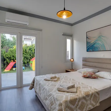 Oroklini Star 200metres From The Sandy