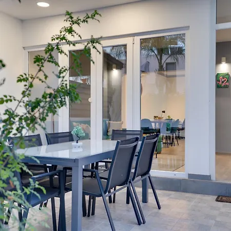 Oroklini Star 200metres From The Sandy Lejlighed