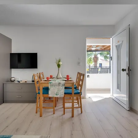 Apartmán Oroklini Star 200metres From The Sandy