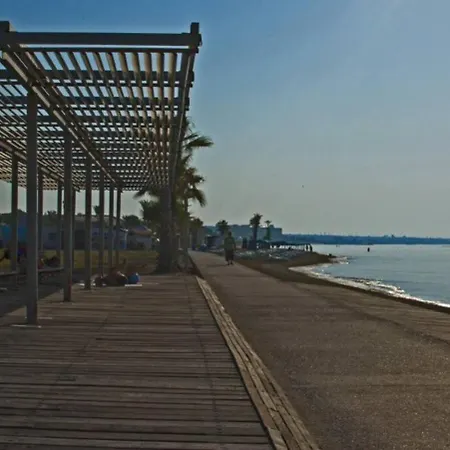 Oroklini Star 200Metres From The Sandy Beach Larnaca